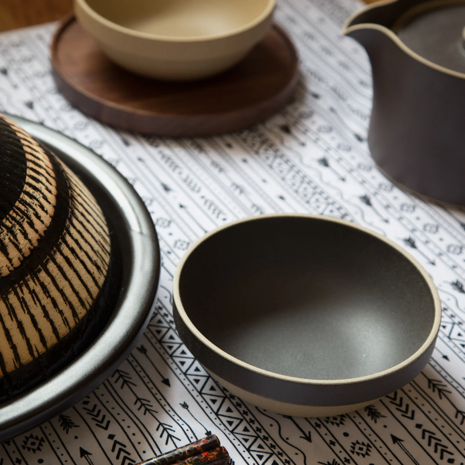 Round Bowl, Black - Image 2