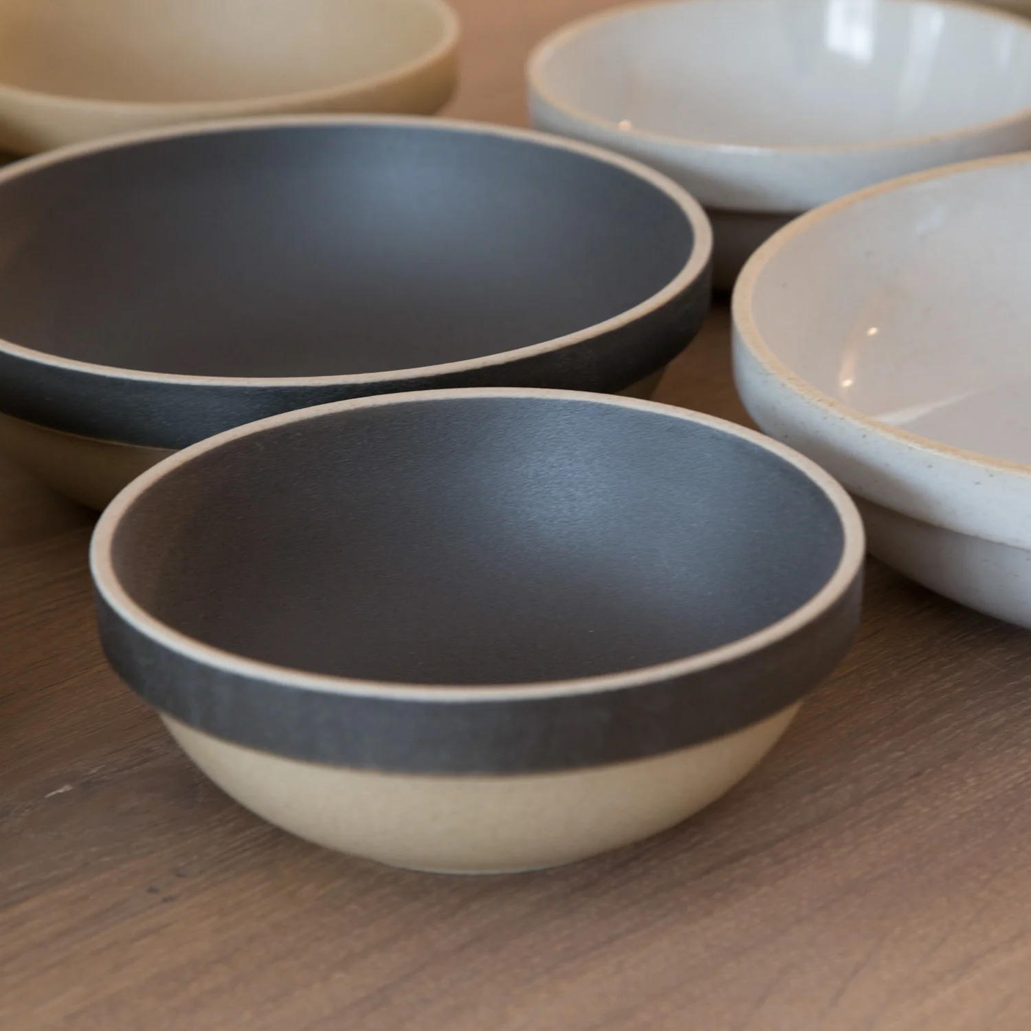 Round Bowl, Black - Image 3