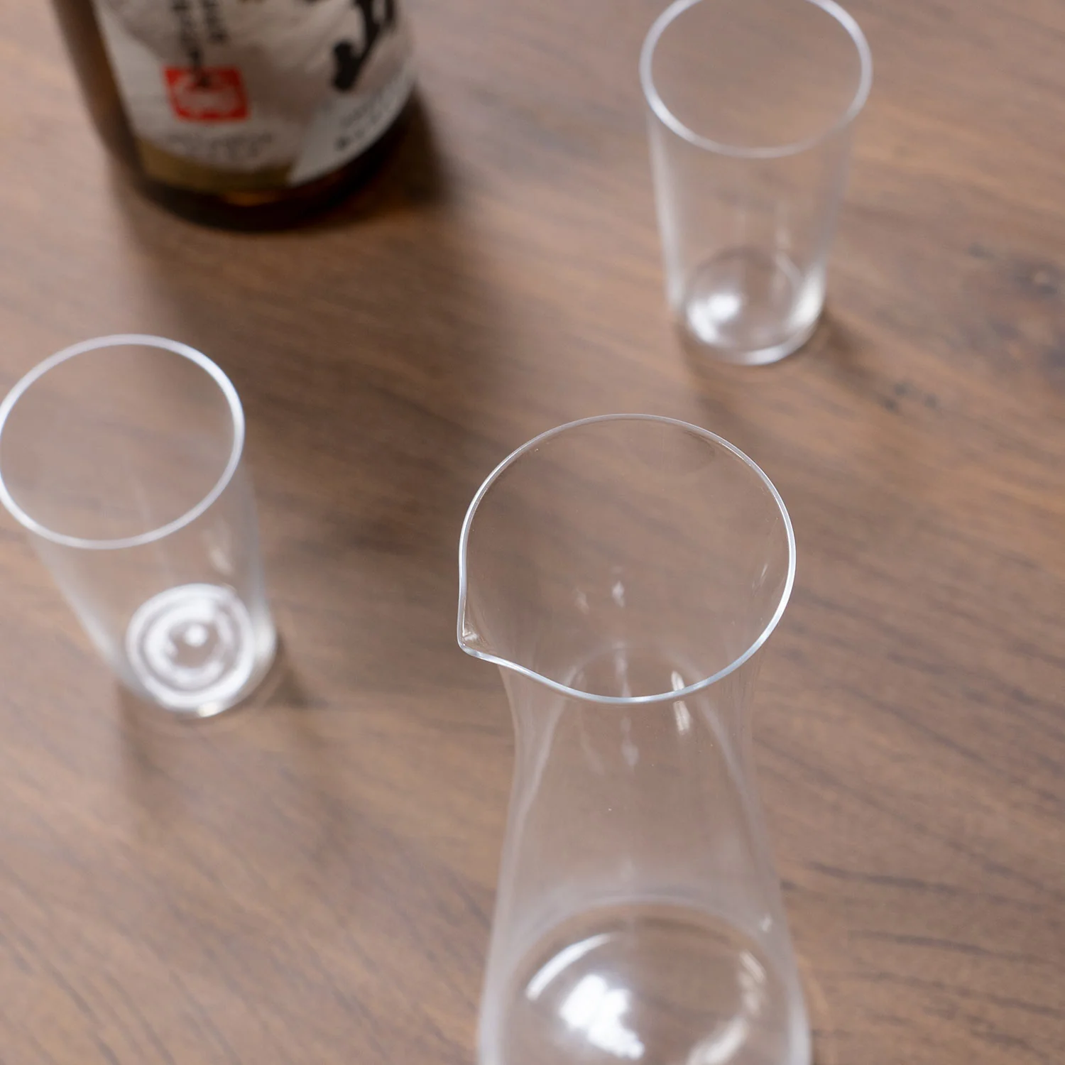 Usuhari - Sake Carafe Set - Image 3
