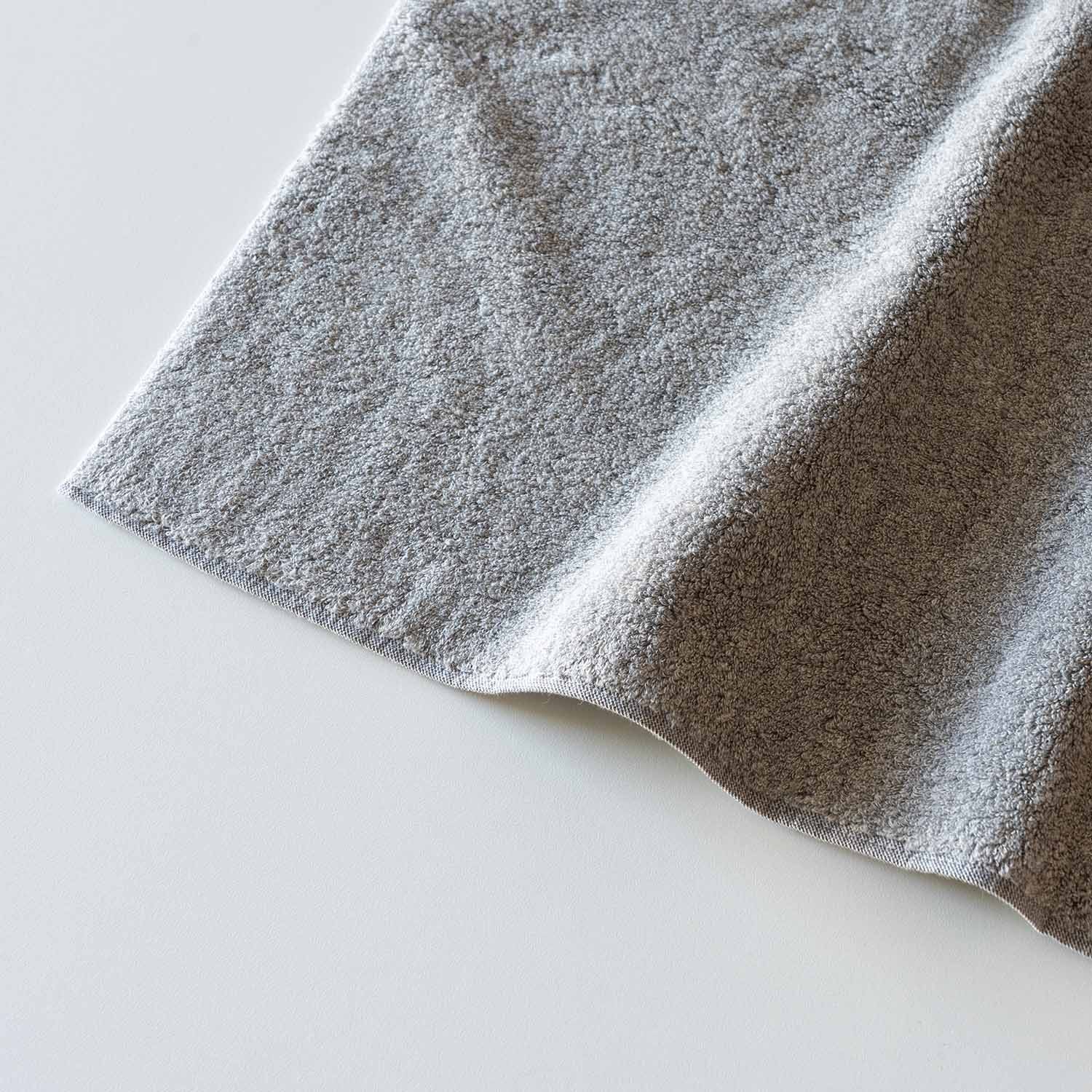 Shuttle 1963 Hand Towel - Image 4